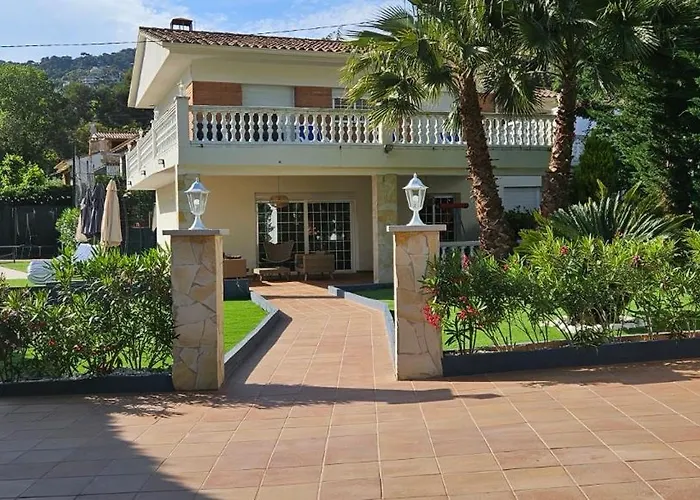 Ainara Luxury Willa Lloret de Mar