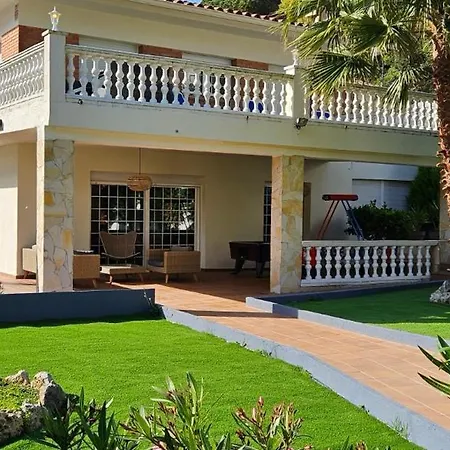 Ainara Luxury فيلة *